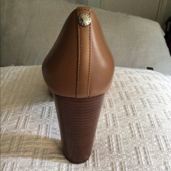 Michael Kors flex pumps - Picture 1 of 5